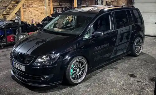 volkswagen touran egyedi dekoráció